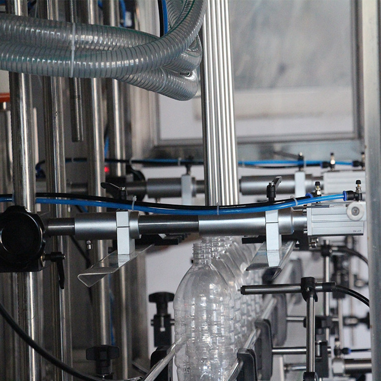 מכונת מילוי שמן 